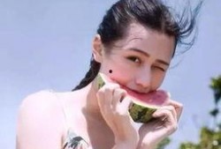 娱乐吃瓜头像女,揭秘网红头像背后的故事