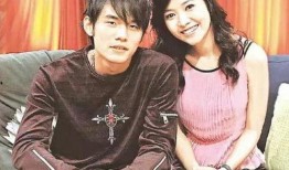 周杰伦爆料侯佩岑订婚消息的视频,甜蜜瞬间引网友热议