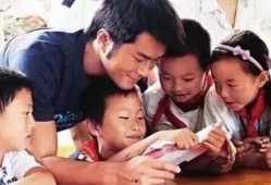 扒爷爆料娱乐圈肮脏事件,娱乐圈背后的肮脏真相